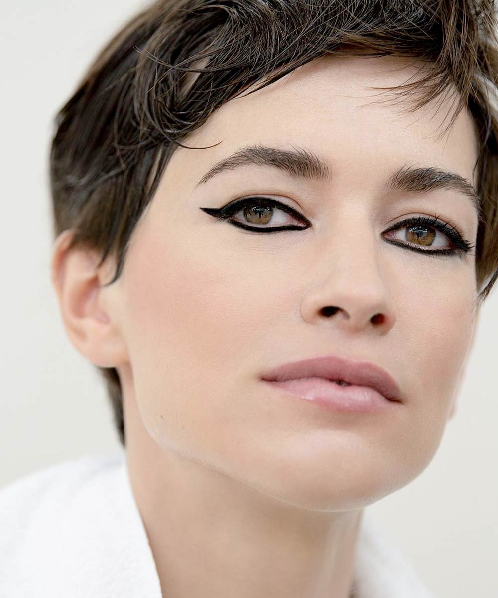 Make up occhi con matita nera Chanel Make up occhi con matita nera Chanel
