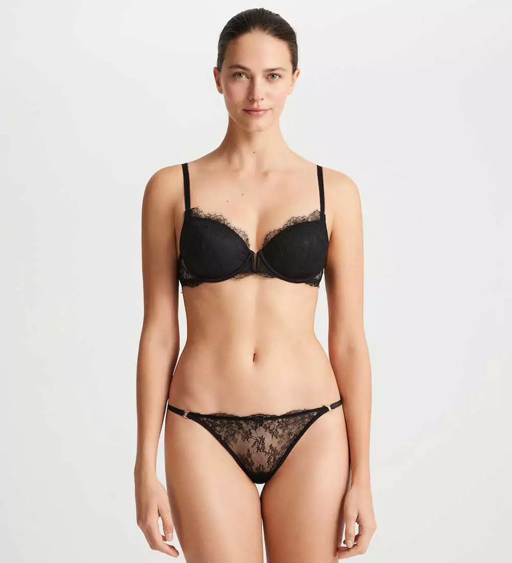 completo intimo in pizzo