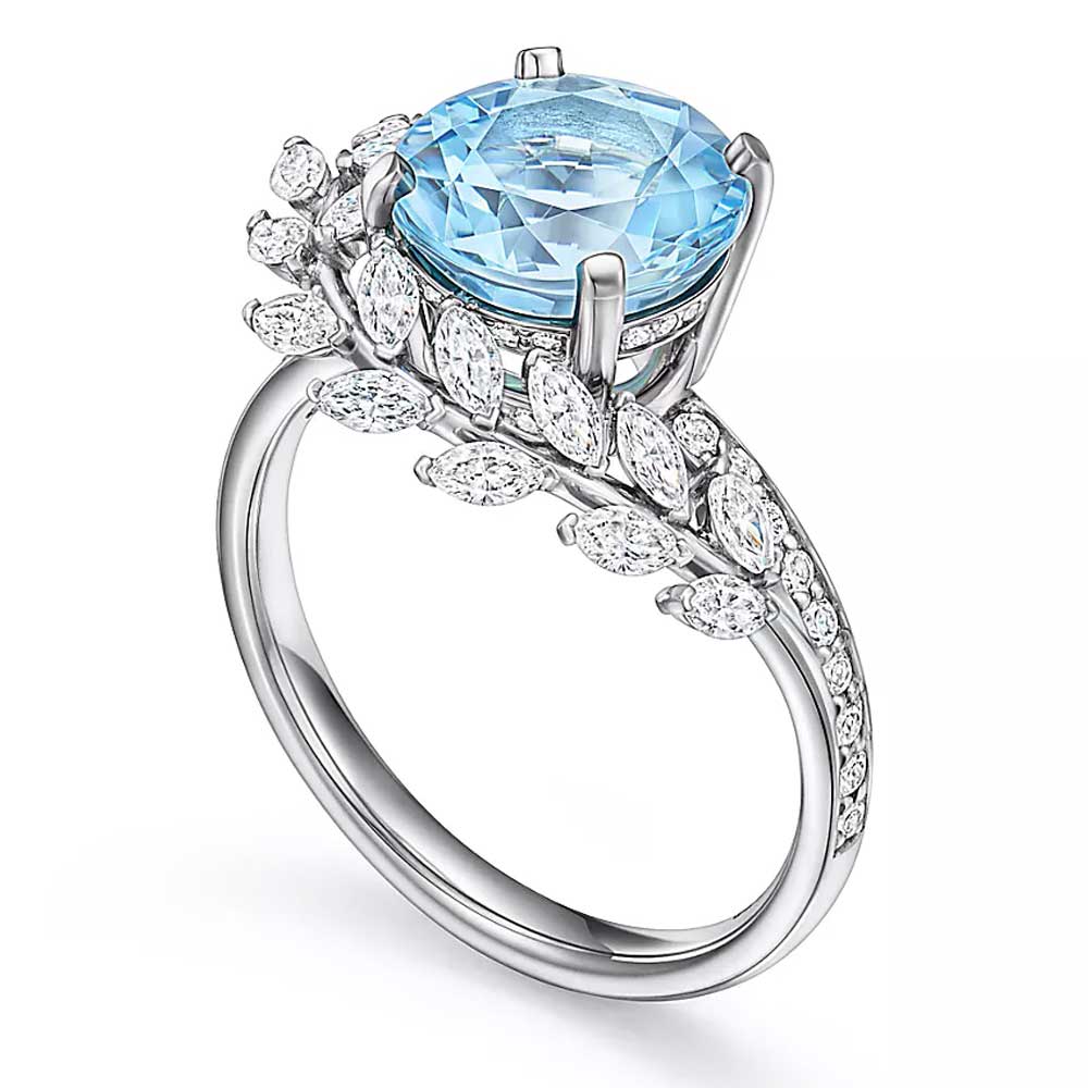 anello in platino con acquamarina anello in platino con acquamarina