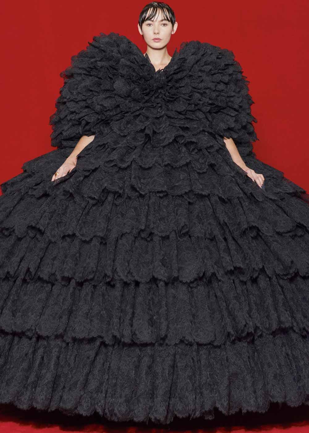 Sfilata Balenciaga primavera estate 2022 Sfilata Balenciaga primavera estate 2022