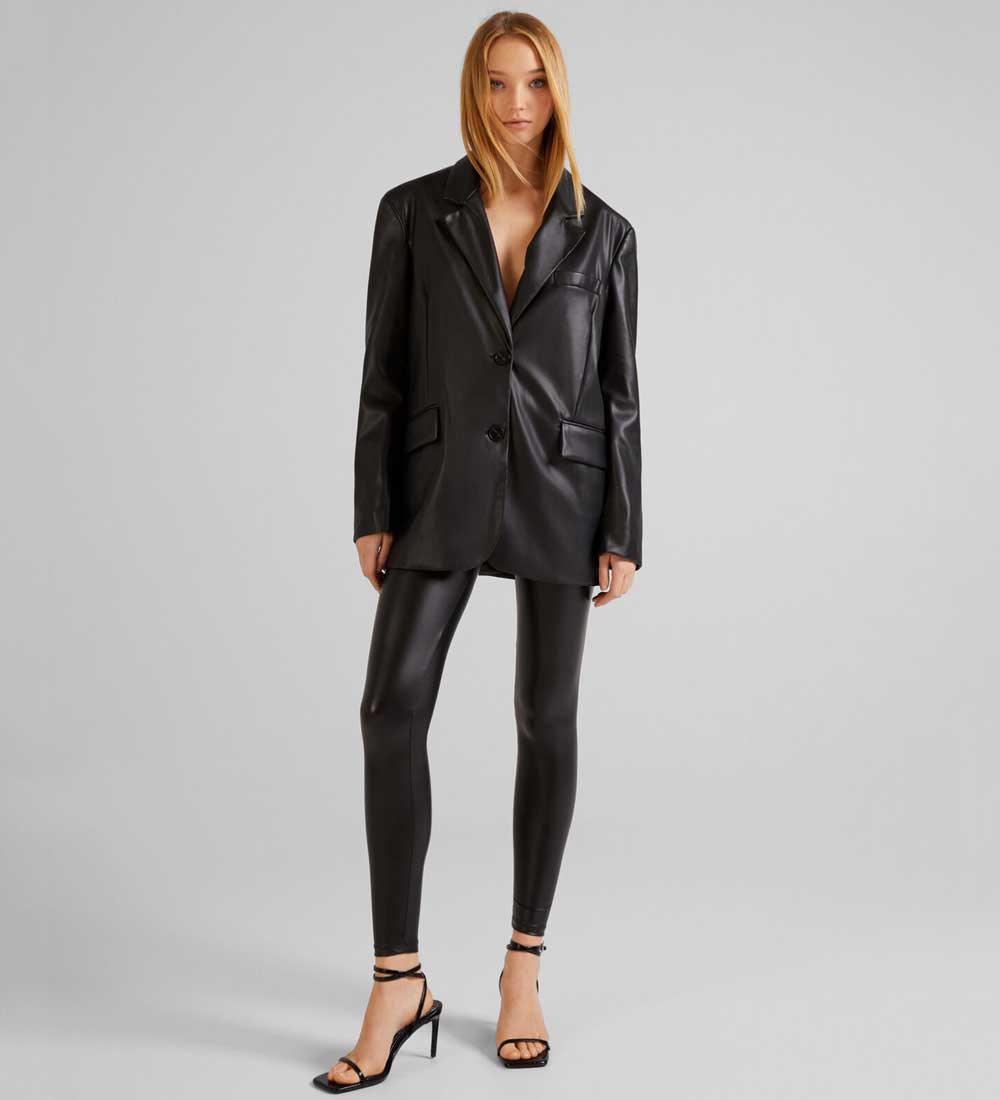Bershka tendenza capi effetto pelle Bershka tendenza capi effetto pelle