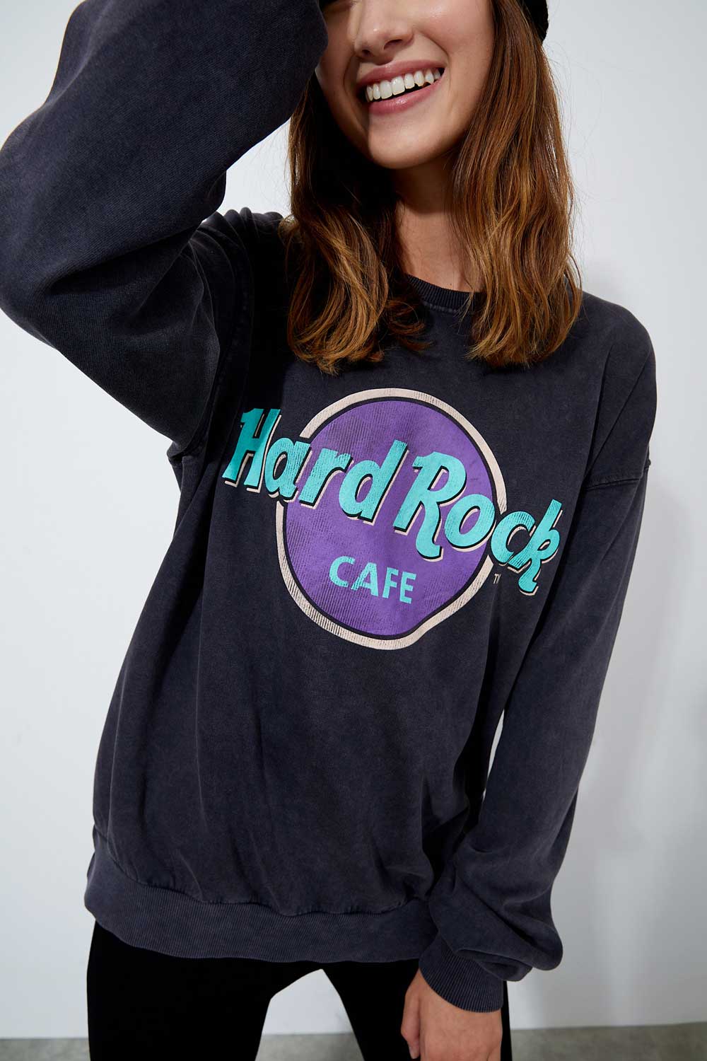 Hard Rock Café x Stradivarius