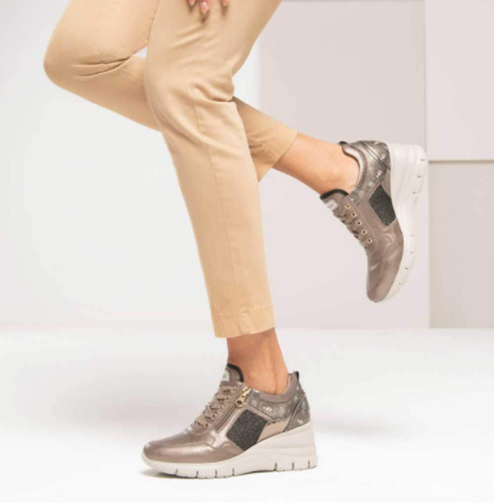 sneakers con zeppa in pelle sneakers con zeppa in pelle