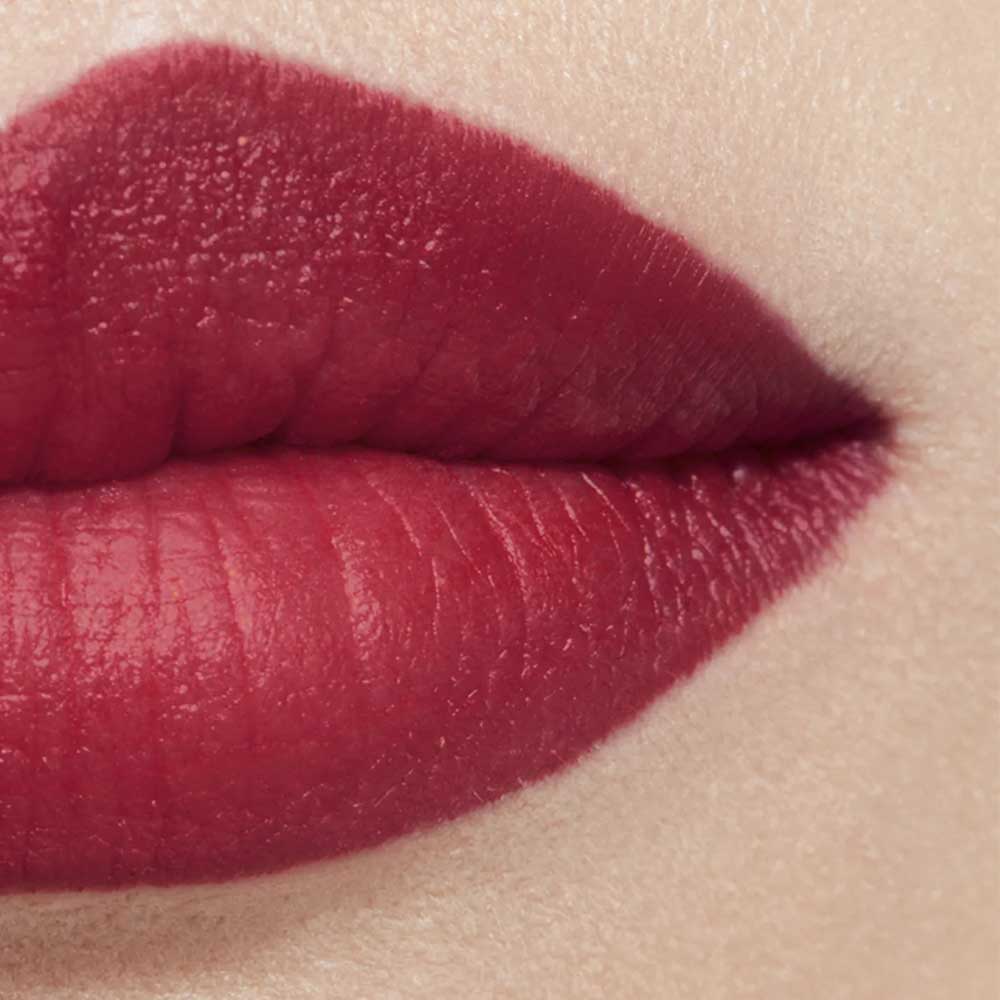 Swatches rossetto prugna Chanel