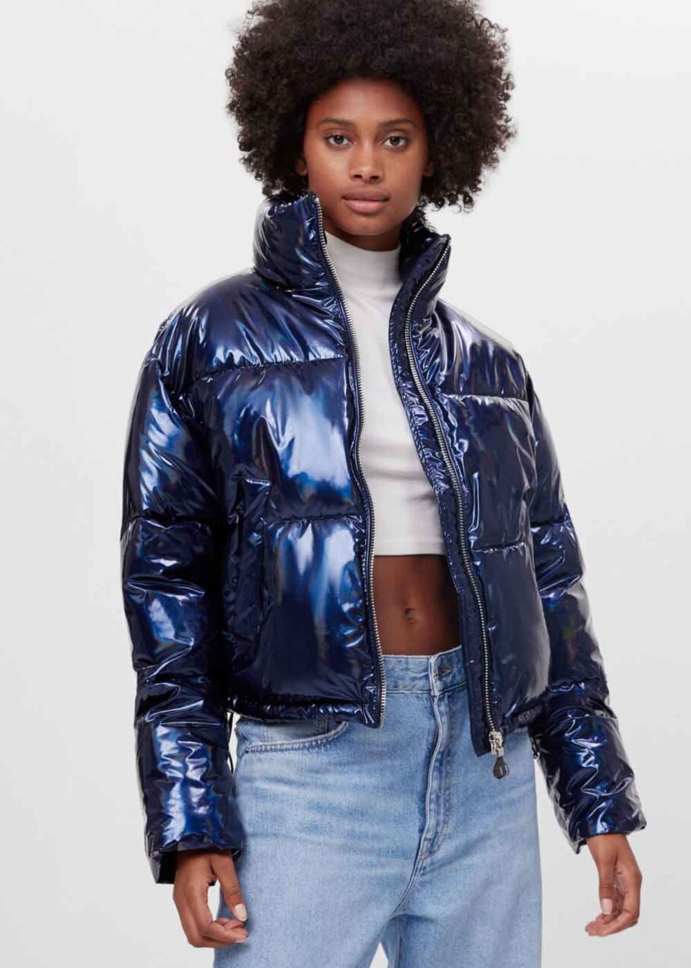 Giubbotto laminato blu Bershka Giubbotto laminato blu Bershka