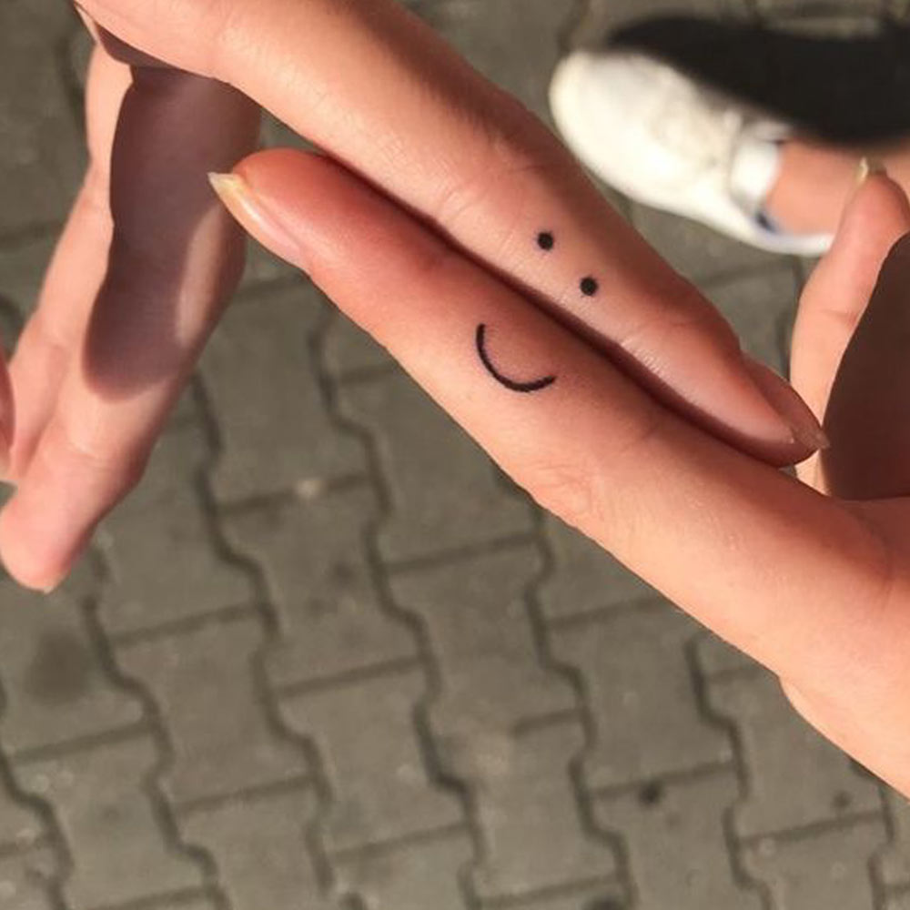 Tatuaggi piccoli dita