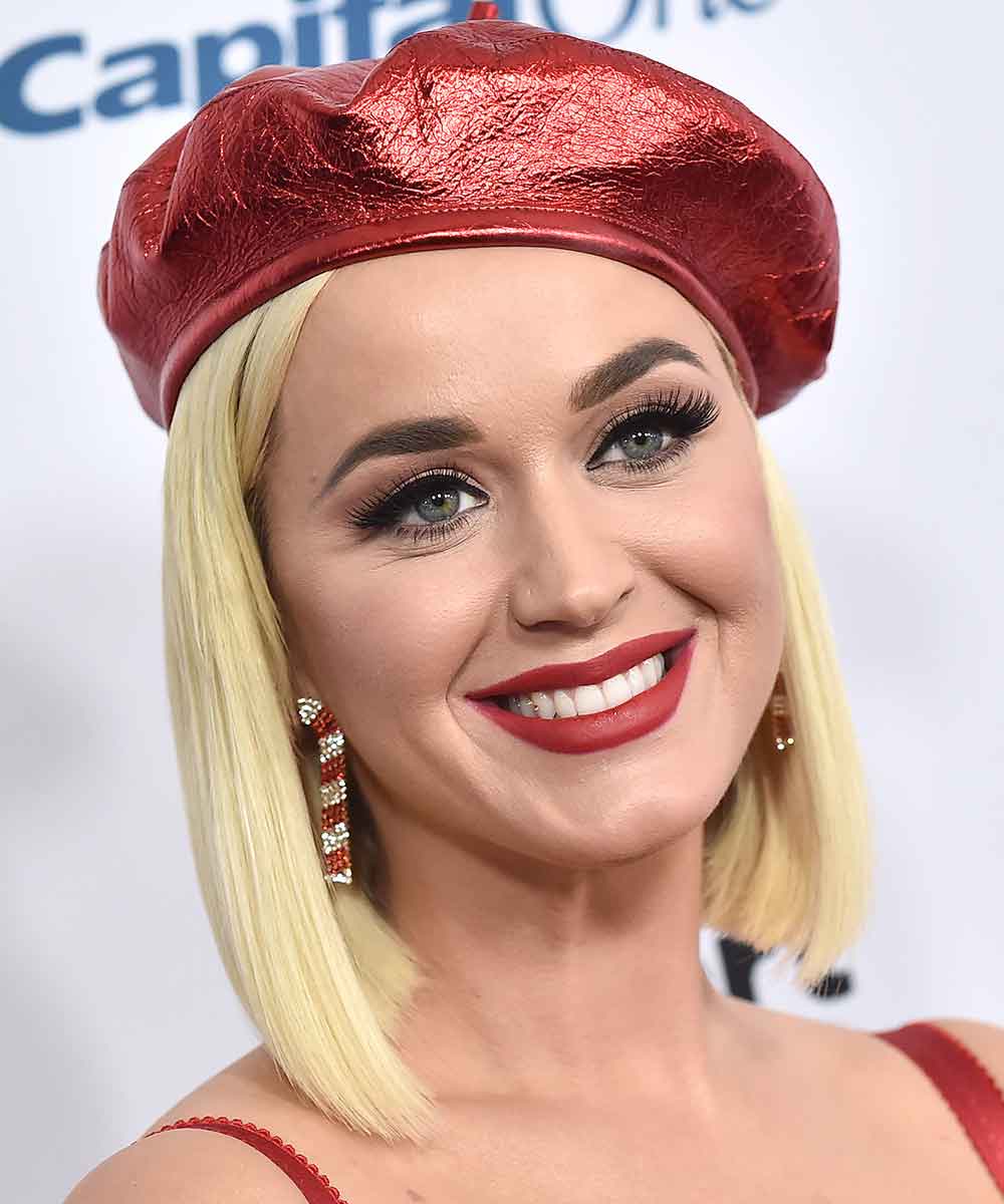 Capelli lisci Katy Perry