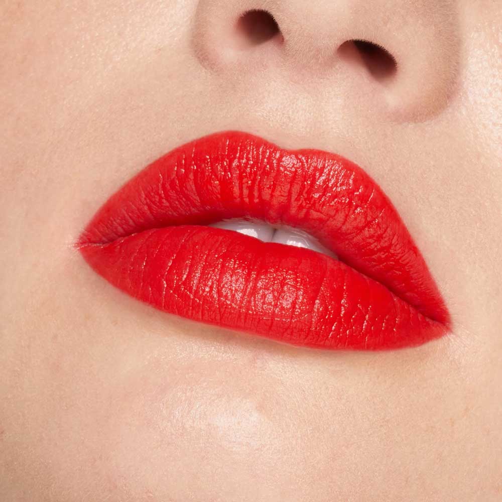 Kylie Cosmetics trucco labbra rosse