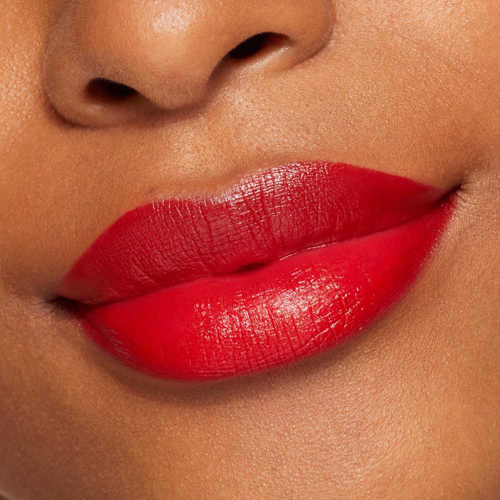 Kylie Cosmetics trucco labbra rosse