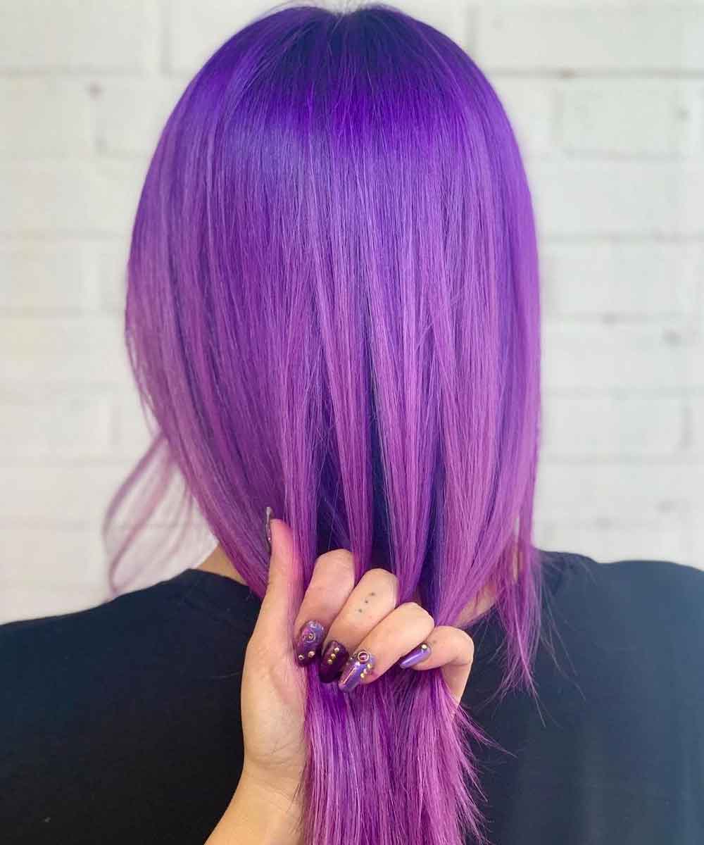 Capelli sfumati viola scuro chiaro Capelli sfumati viola scuro chiaro