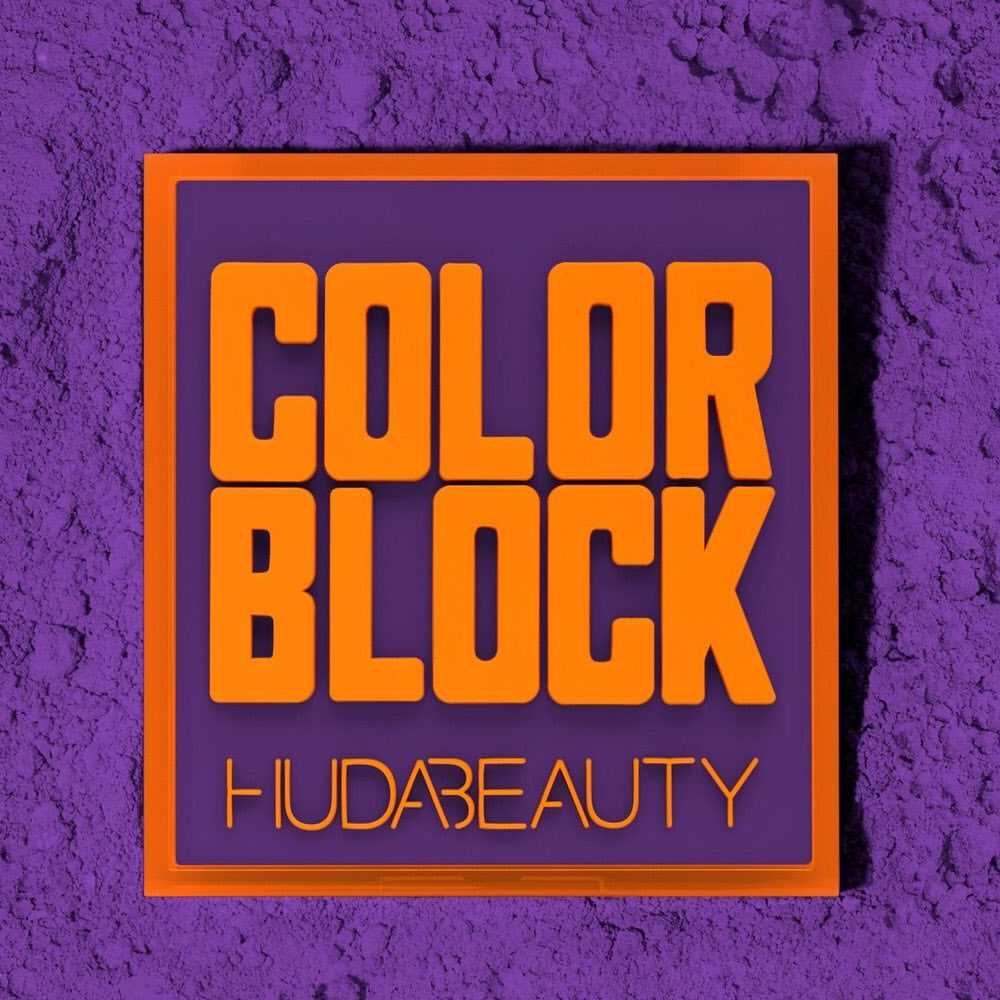 Huda Beauty eyeshadow palette