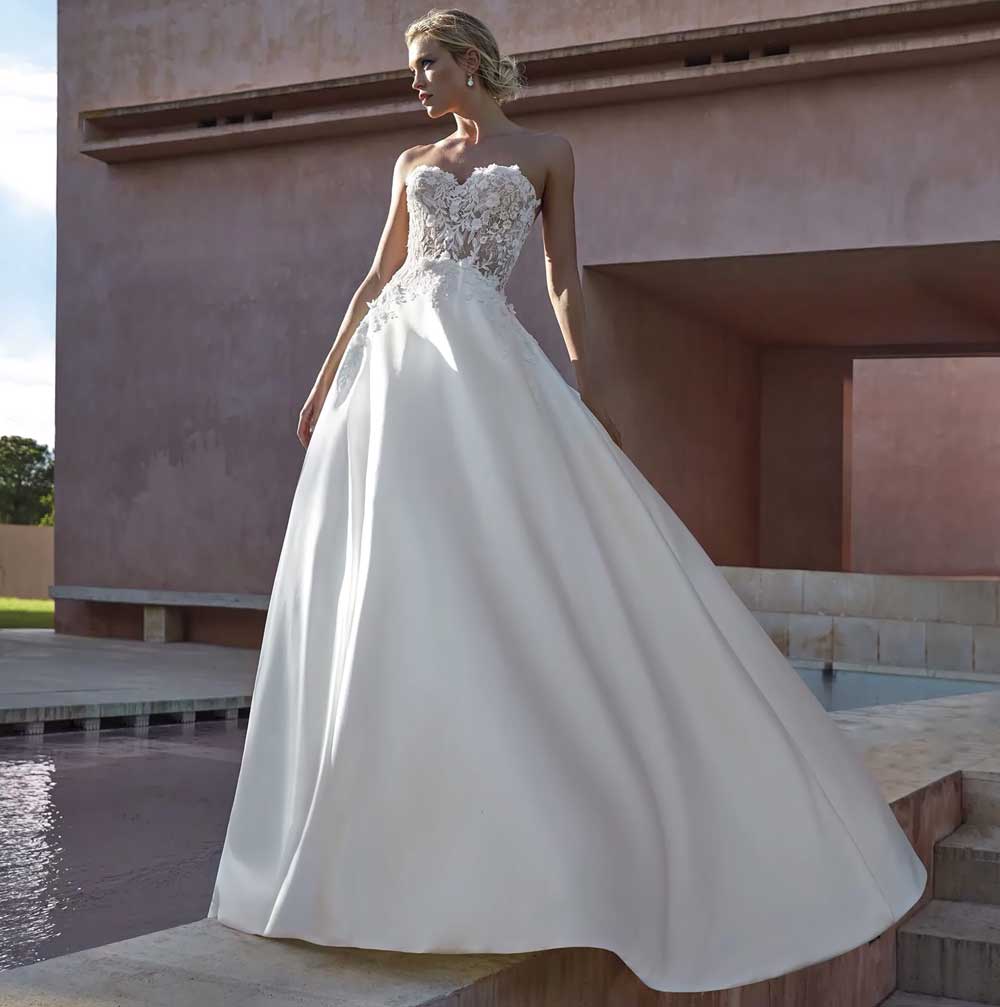 abiti da sposa Pronovias 2024