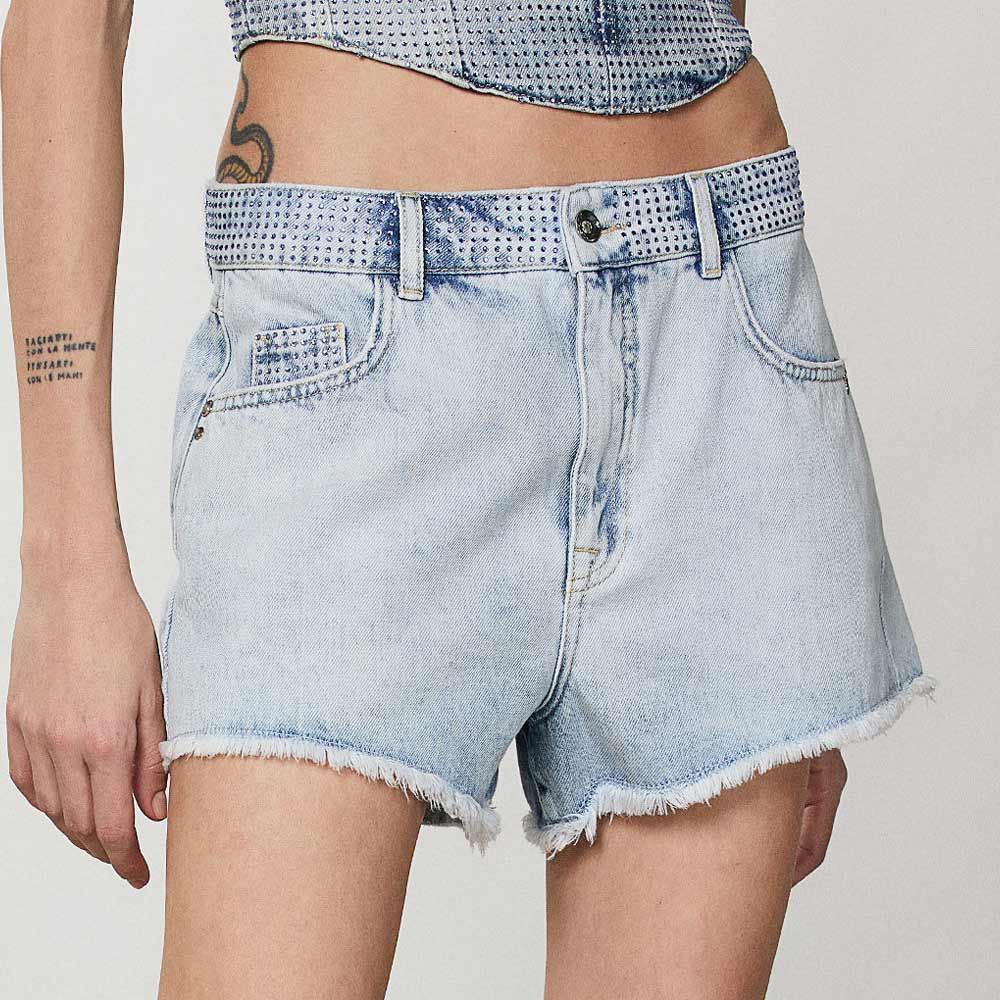 shorts in jeans con strass
