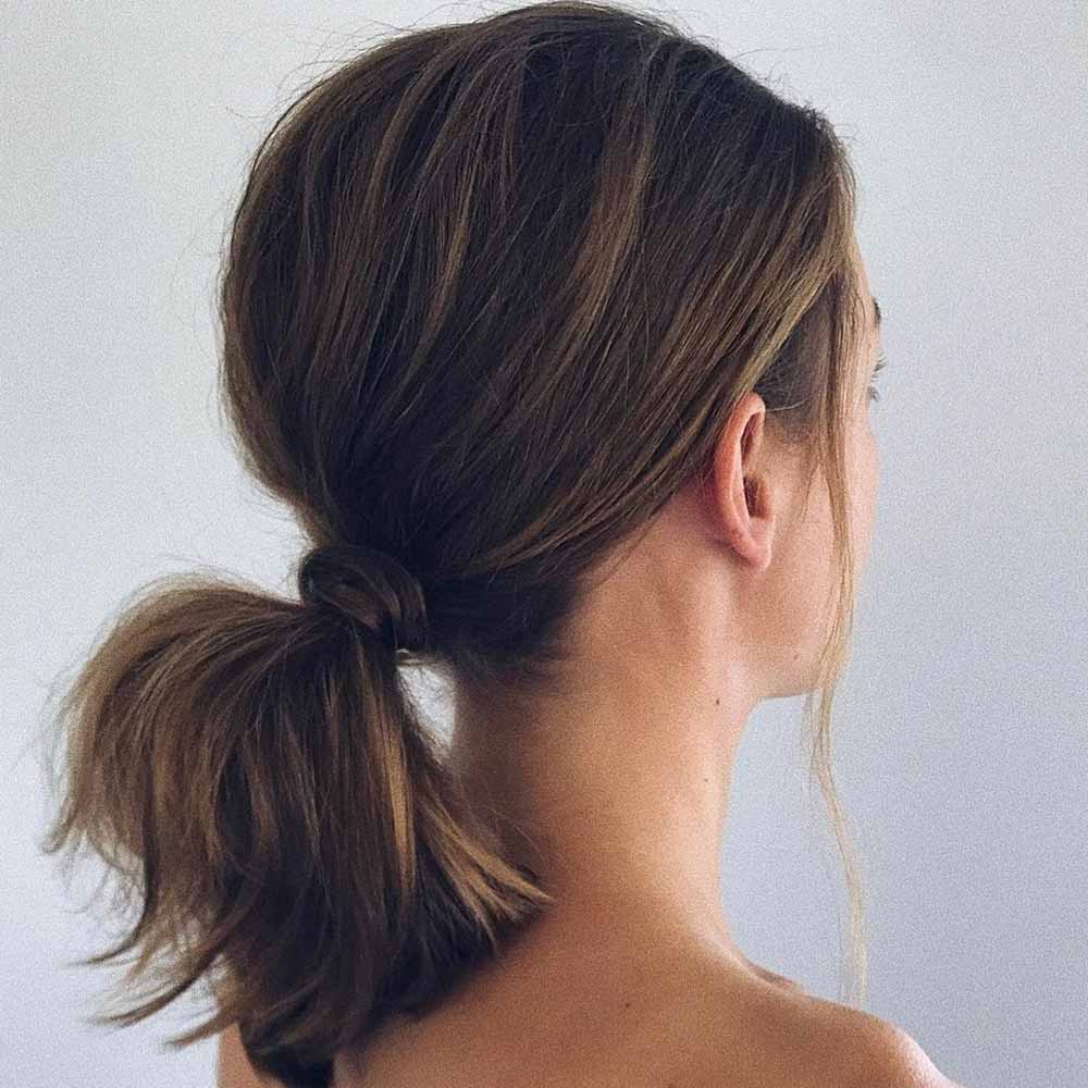 Coda bassa capelli medio corti Coda bassa capelli medio corti