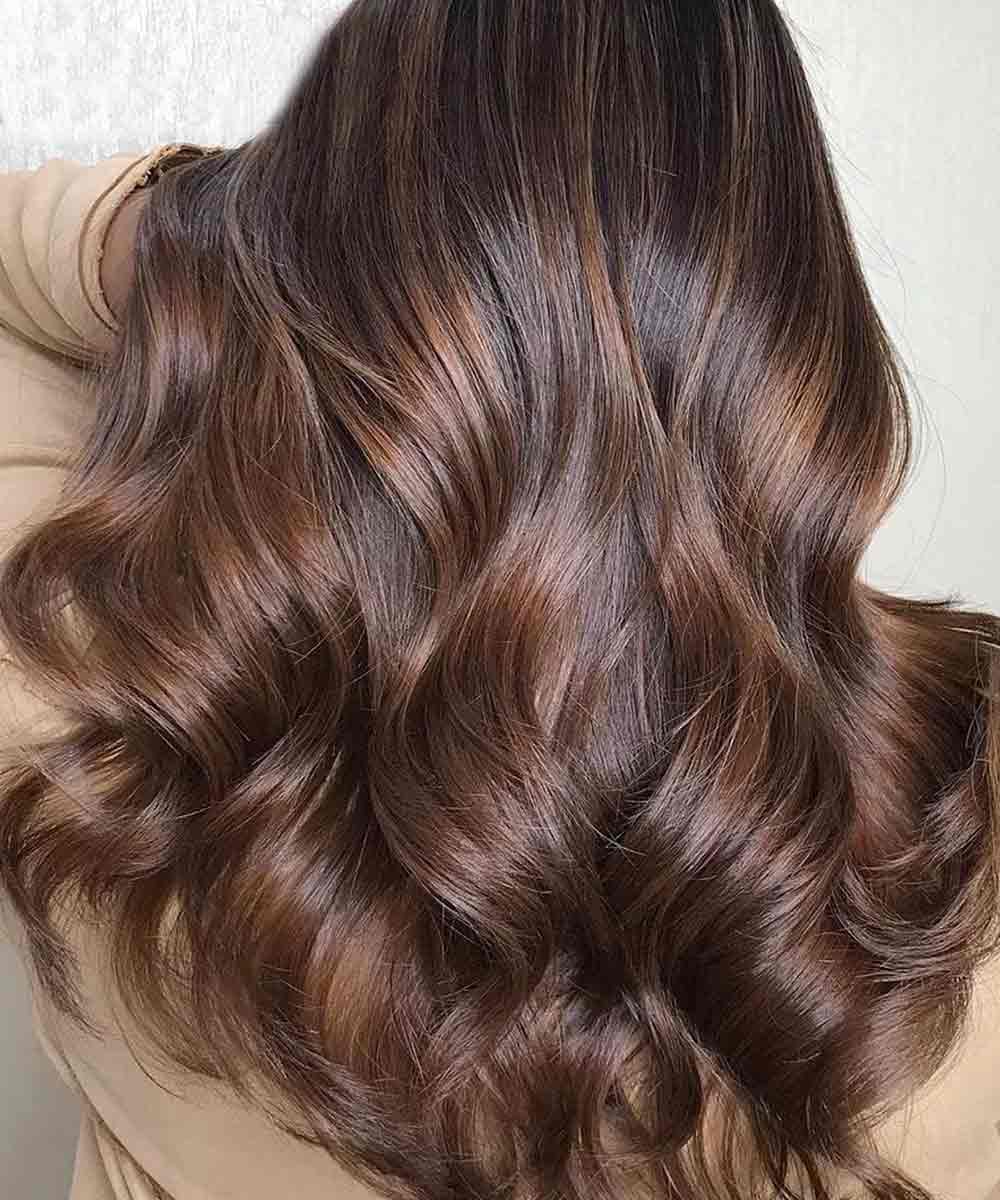 Trend brunette capelli castani brillanti 2022 