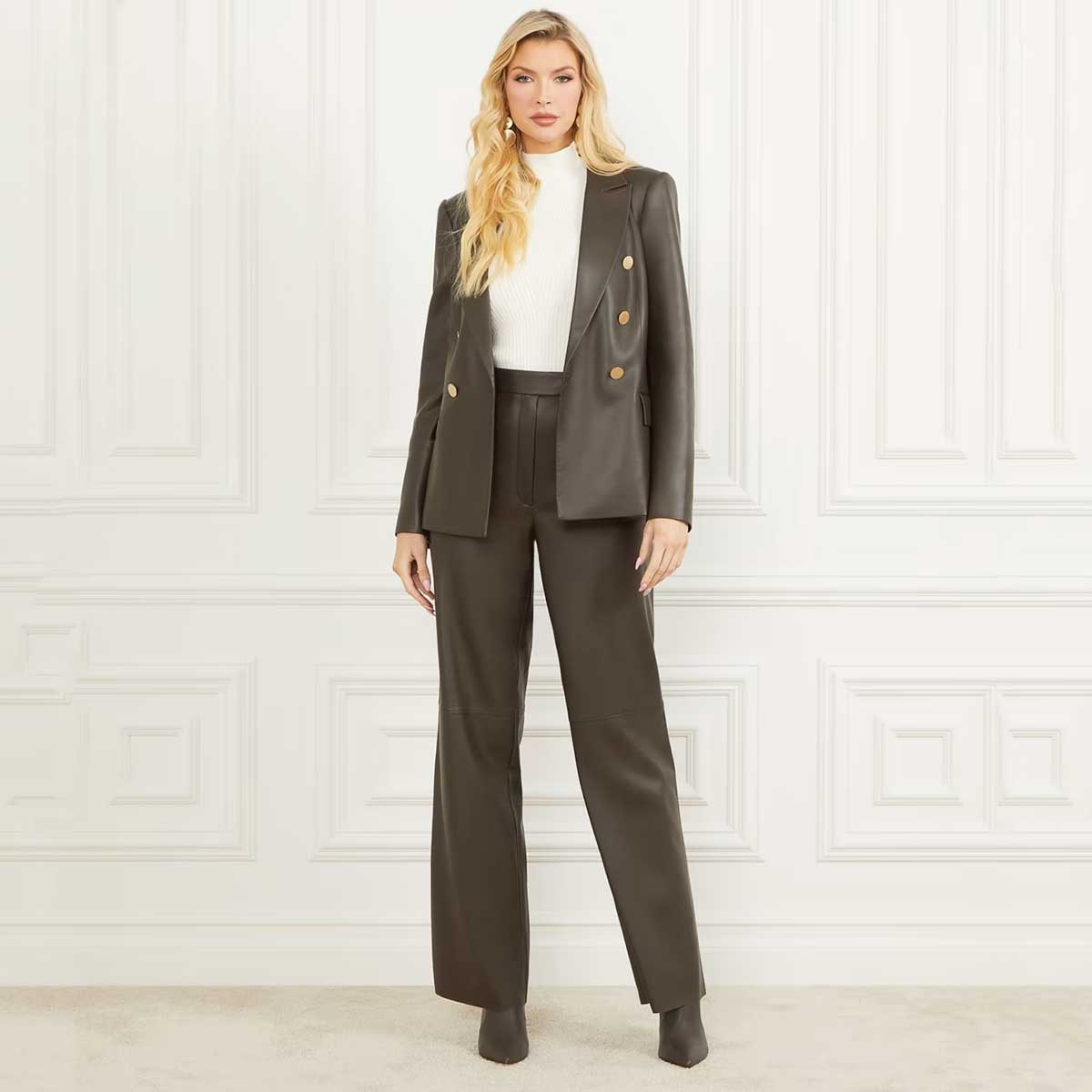 tailleur pantalone in similpelle