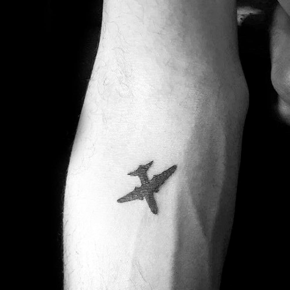 Tatuaggio piccolo braccio uomo
