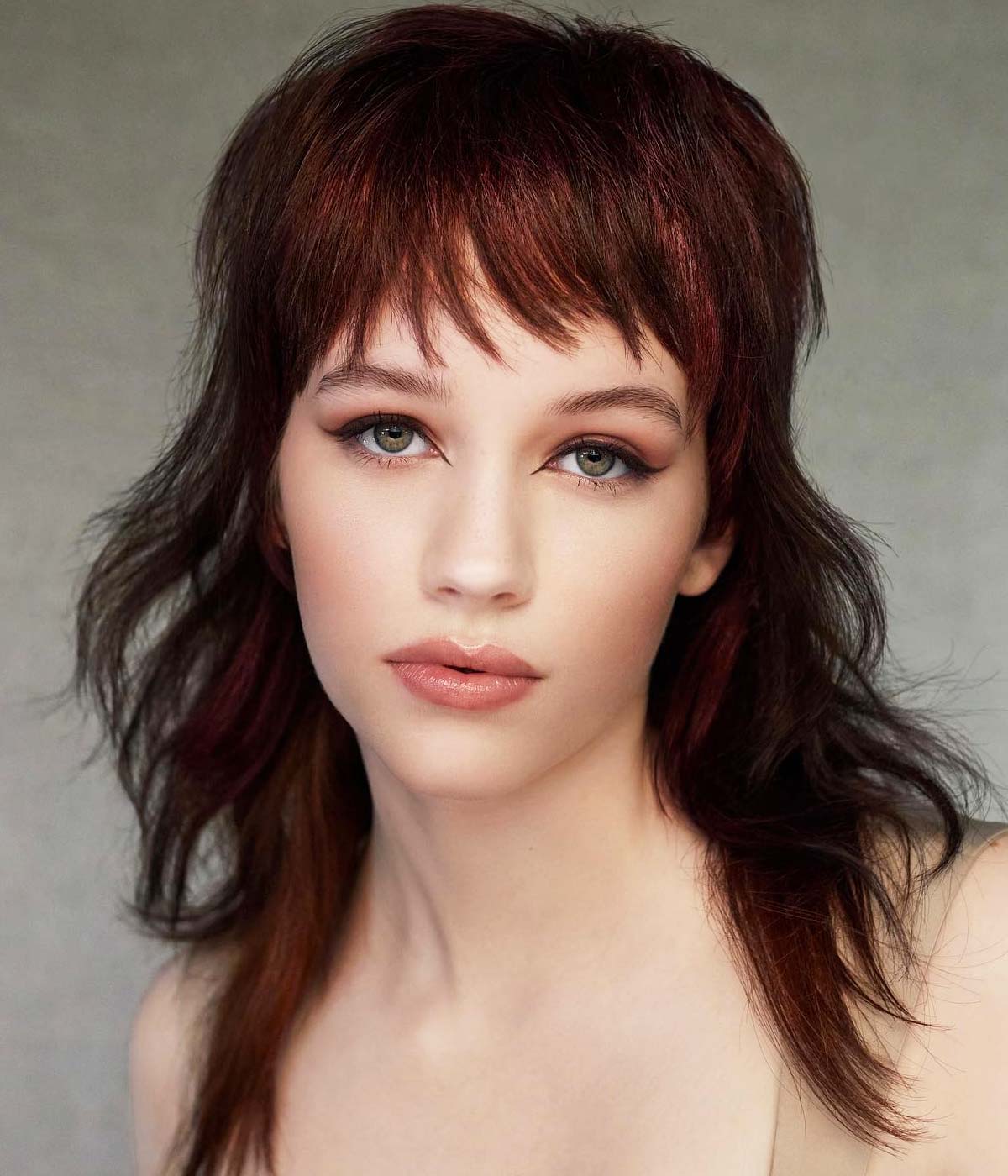 Tagli scalati capelli medi frangia corta Tagli scalati capelli medi frangia corta