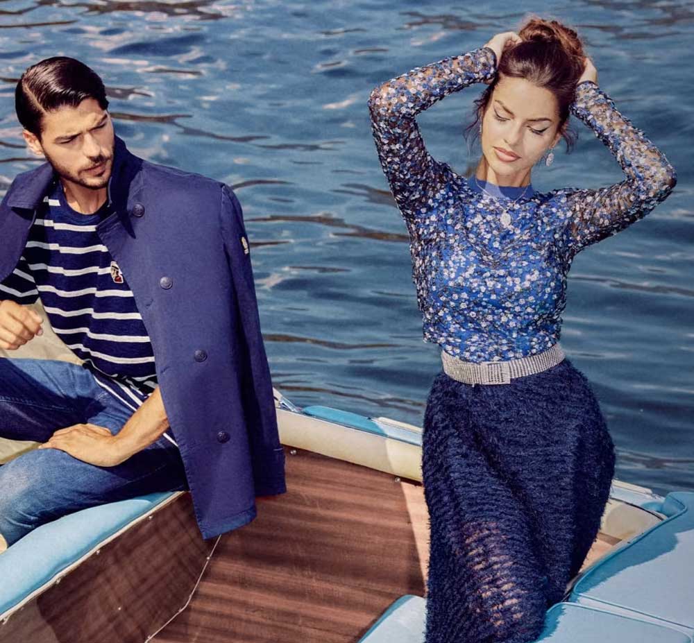 Look e Vestiti Guess Natale 2022 e Capodanno 2023