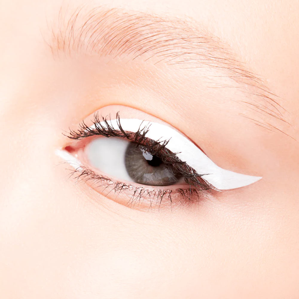 MAC Cosmetics eyeliner bianco