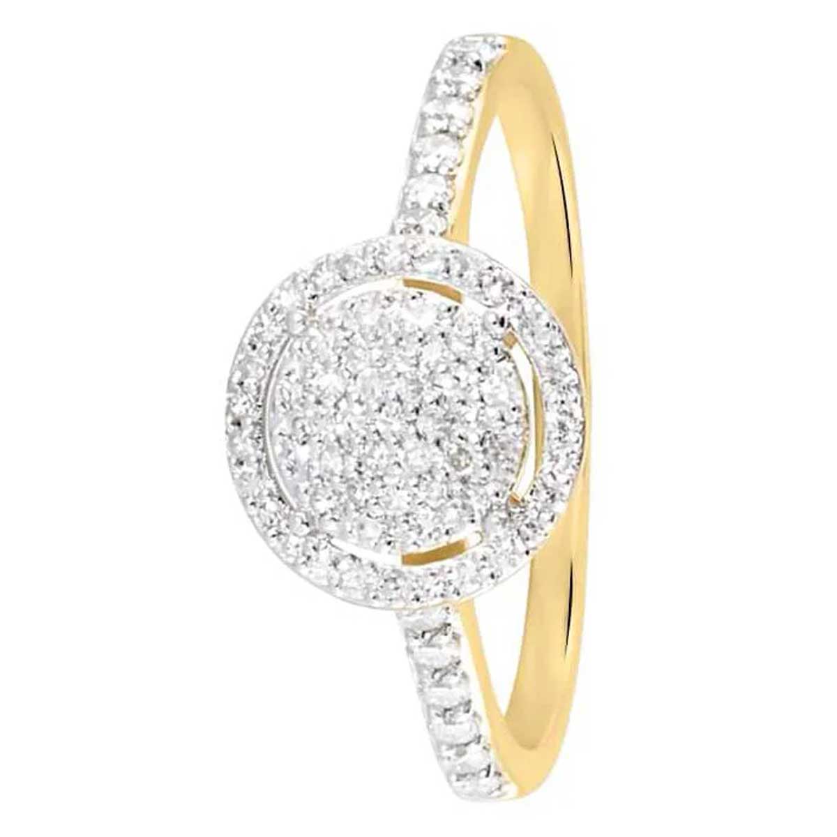 anello dorato con diamanti