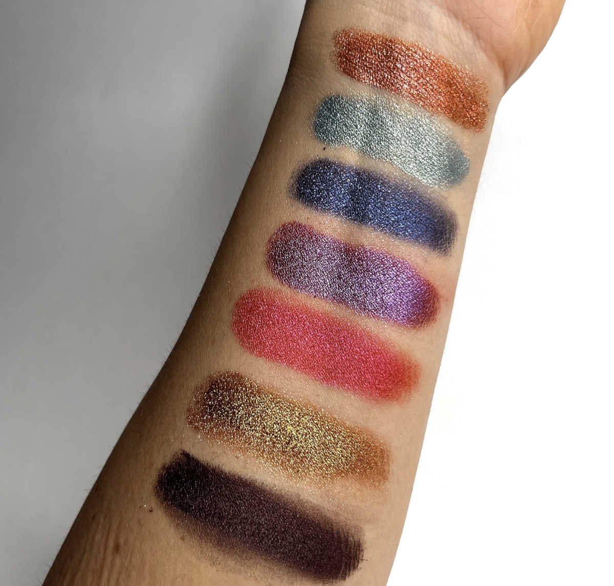 Swatches ombretti Neve Cosmetics Notturno Desert Collection
