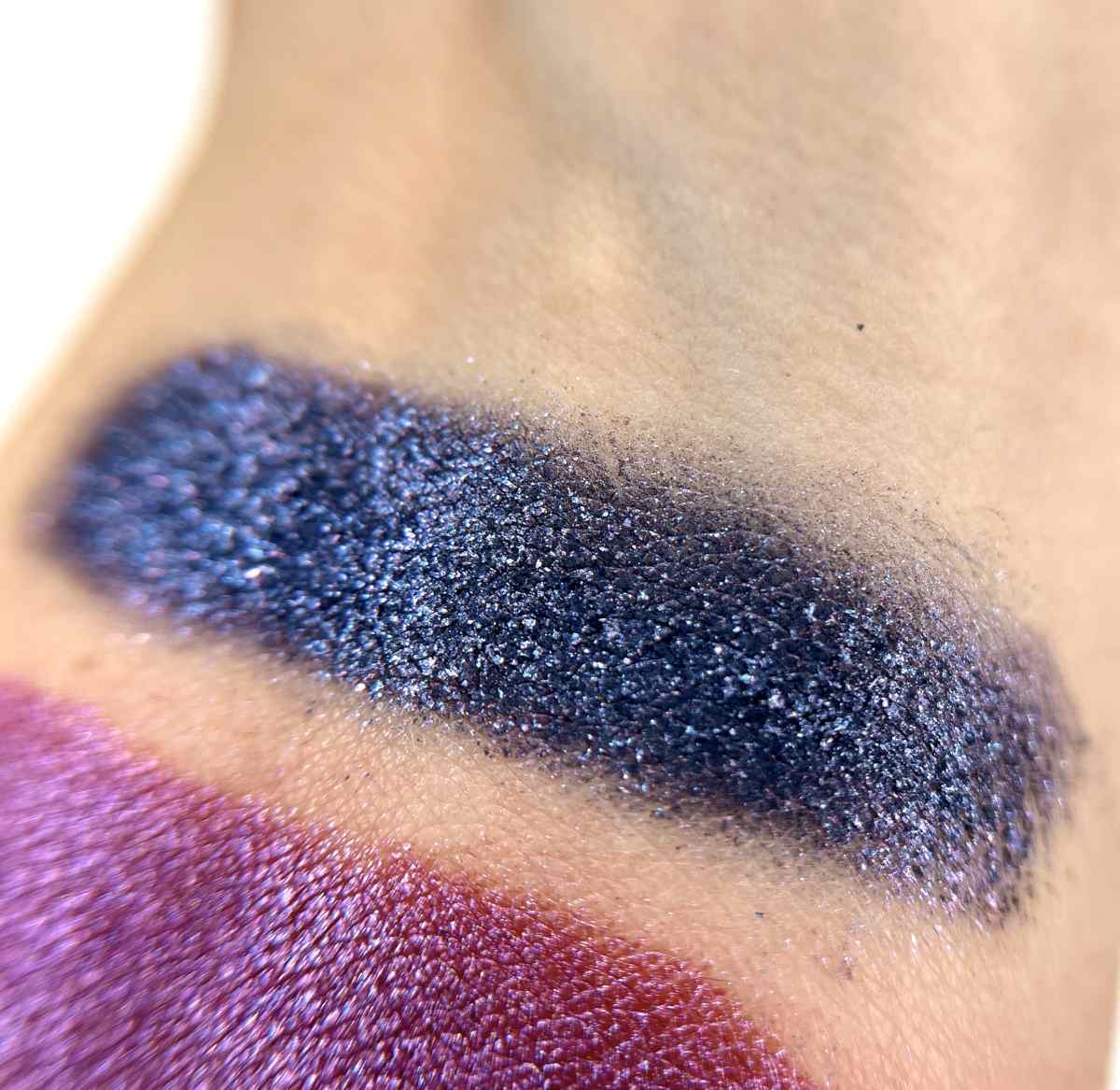 Swatches ombretti shimmer Neve Cosmetics 