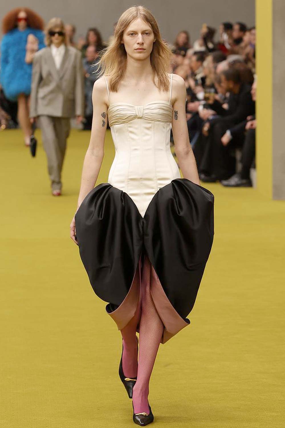 Sfilata Gucci autunno inverno 2023 2025 video e look