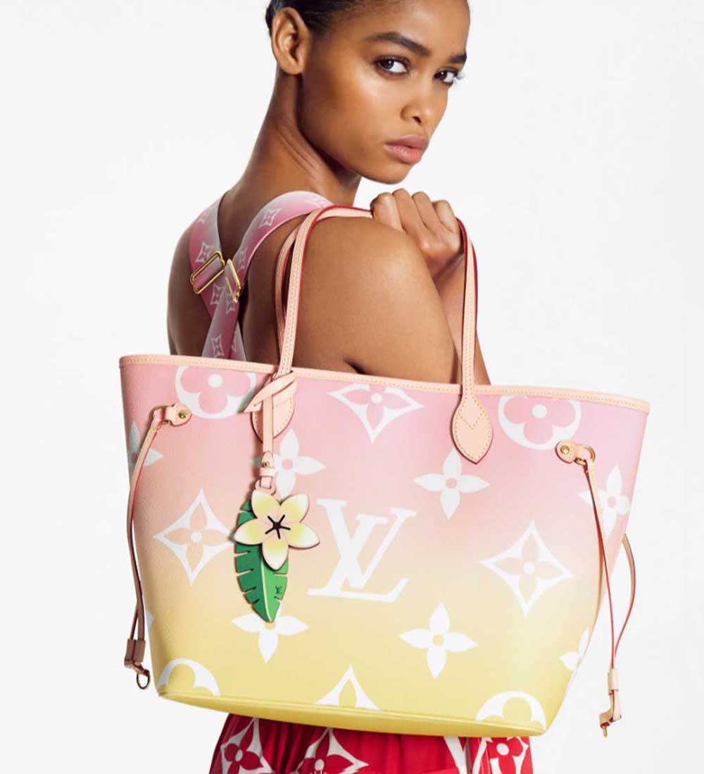 Summer by The Pool Louis Vuitton Summer by The Pool Louis Vuitton
