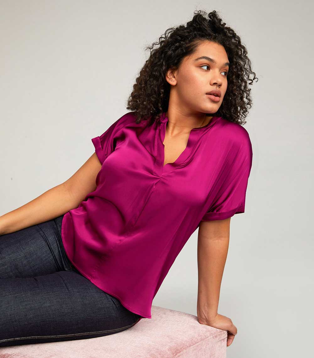 T-shirt in raso rosa T-shirt in raso rosa
