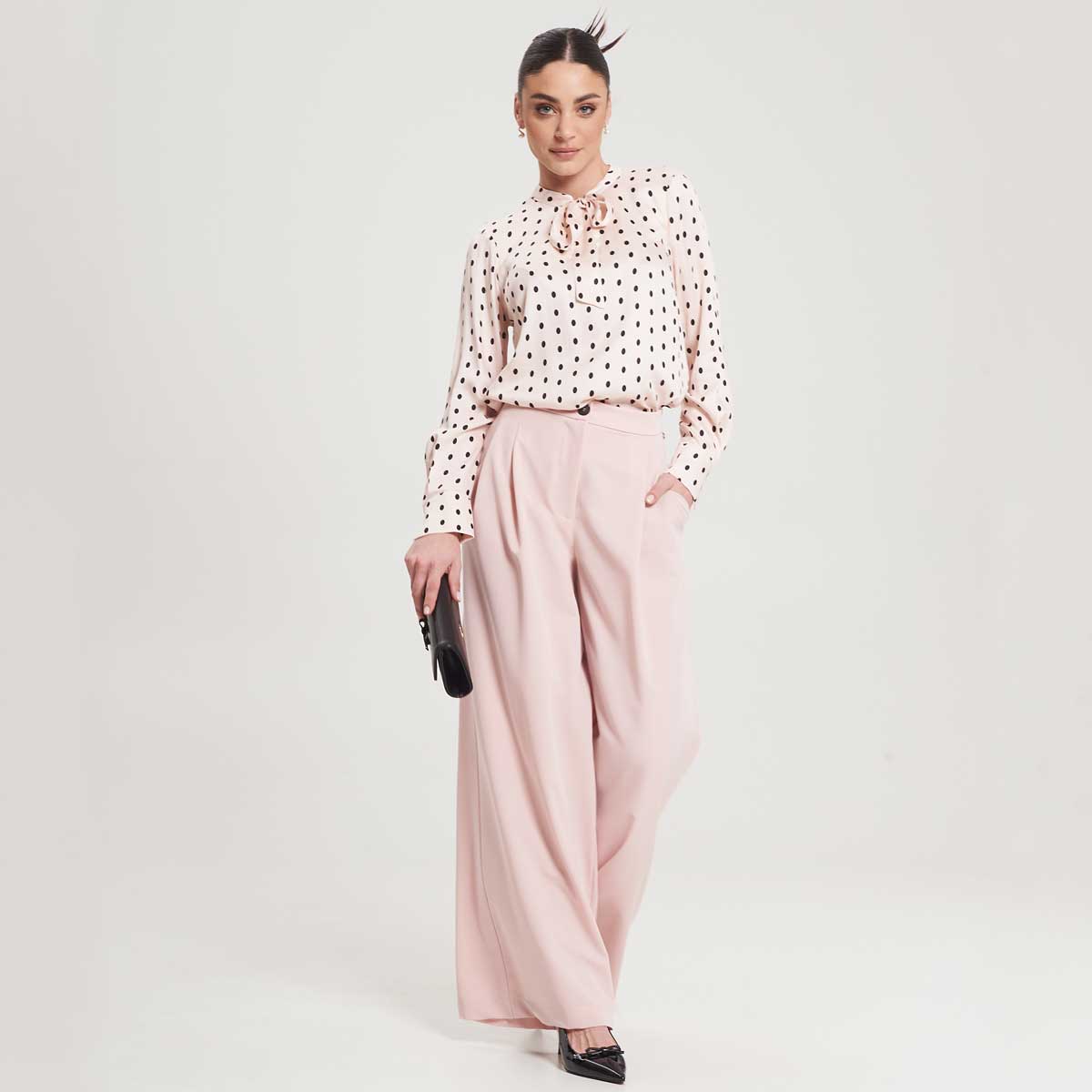 9 outfit rosa cipria nel colore moda primavera 2024 più chic