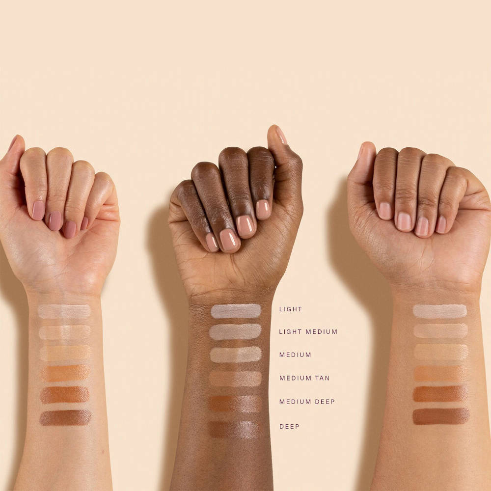 Swatches correttore Rare Beauty Positive Light