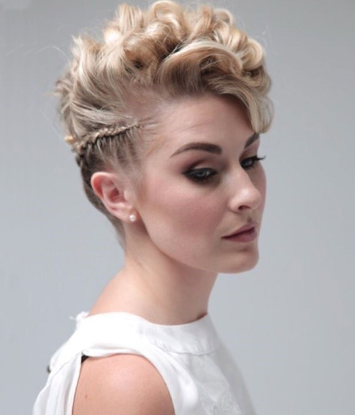 Acconciature capelli corti mossi Acconciature capelli corti mossi