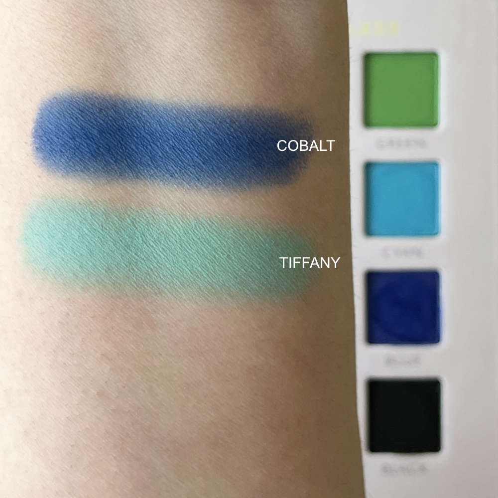 Swatches due ombretti The Masterclass Palette Neve Cosmetics