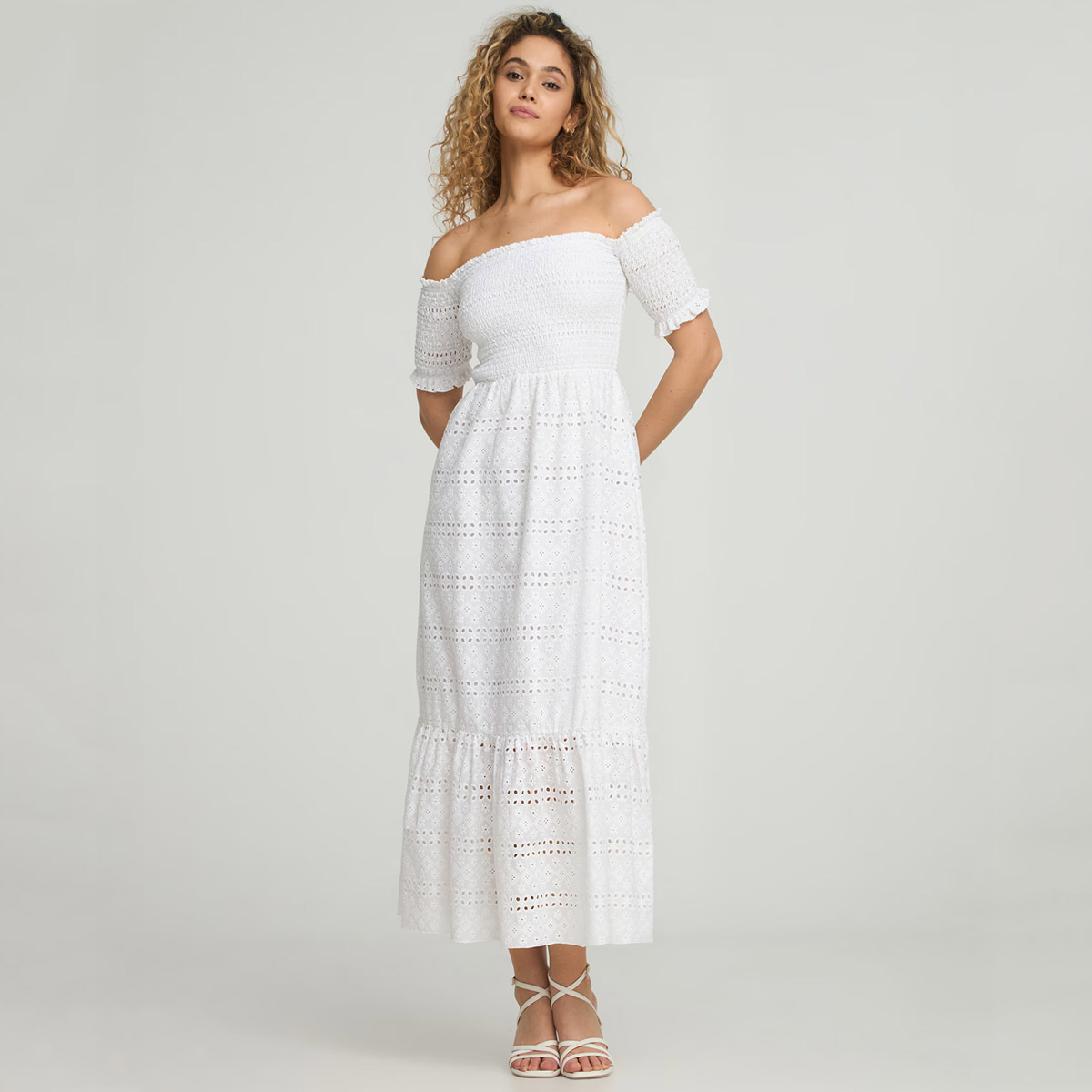 Vestiti bianchi estivi 9 abiti da citta e da vacanza