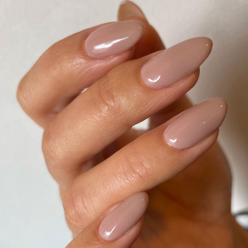 Unghie beige sposa Unghie beige sposa