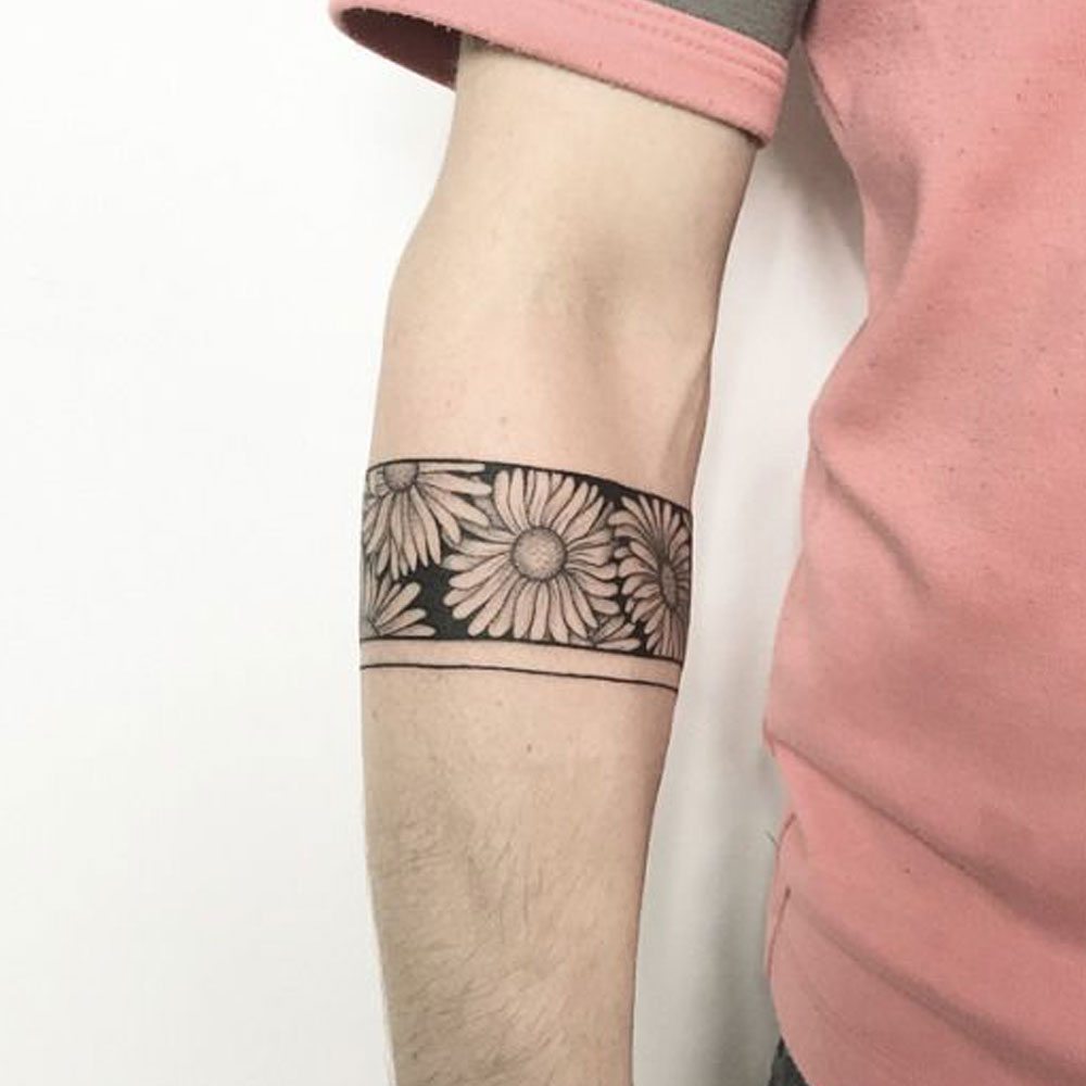 Tatuaggi fiori uomo