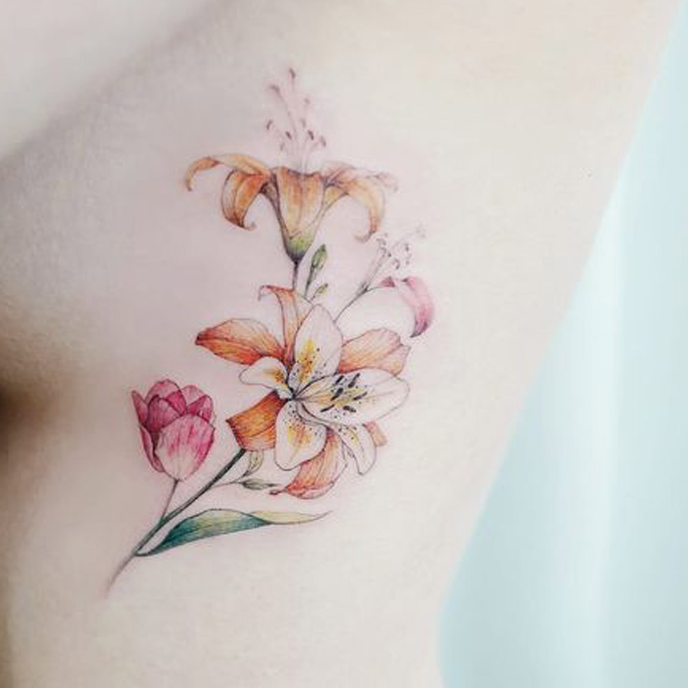 Tatuaggi fiori giglio