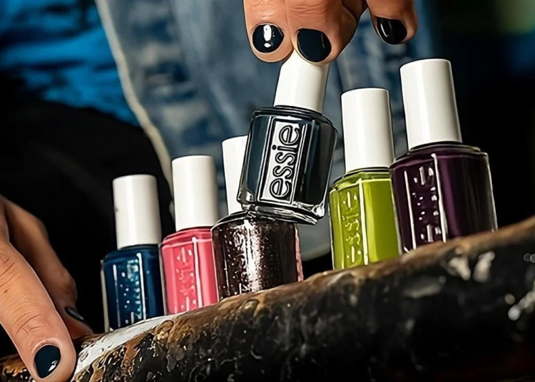 Smalti Autunno Inverno 2024 2025 novità e colori trendy