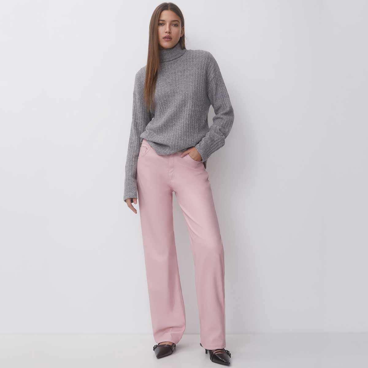 Pantaloni rosa Pull&Bear