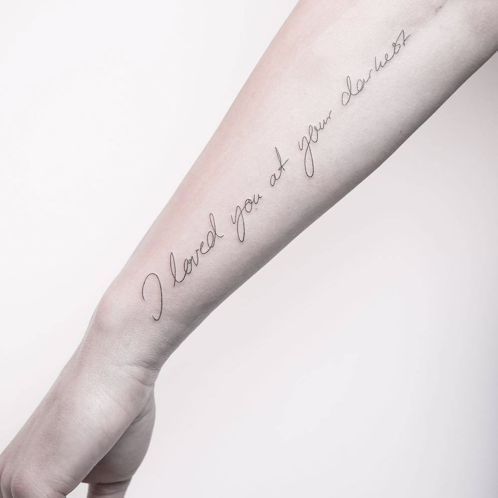 Tatuaggio sul braccio amore