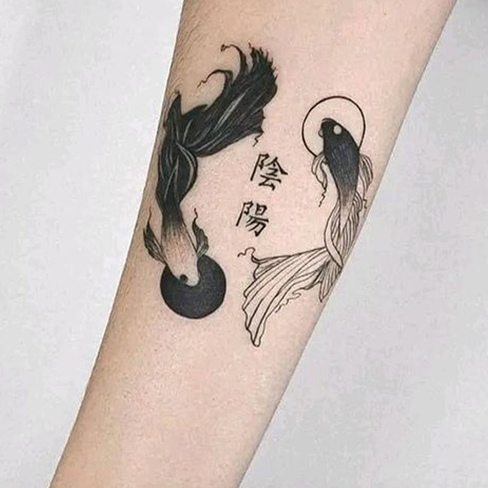 Tattoo scritte cinese e pesci