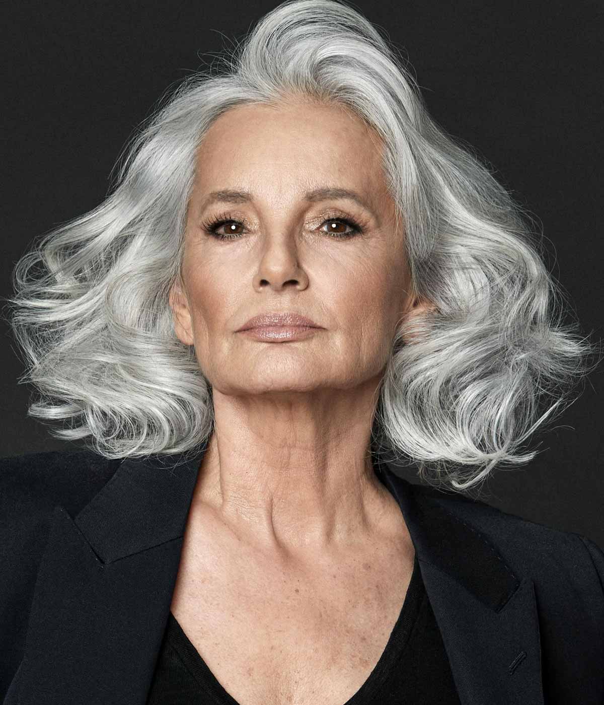 Trucco e capelli donna over 60 anni