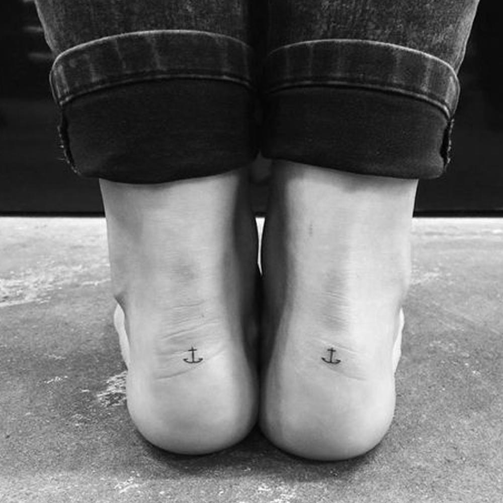Tatuaggi ancora caviglia