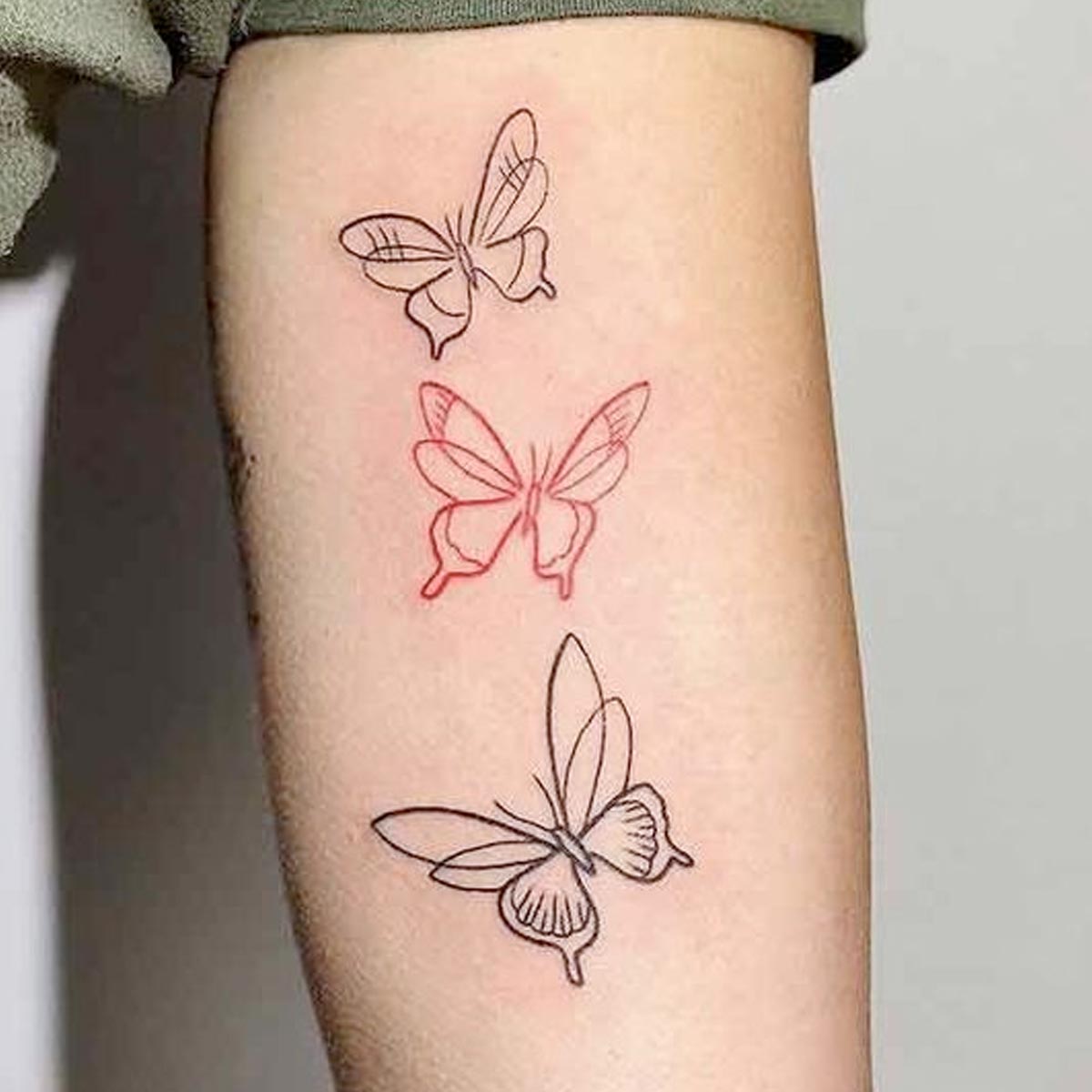 Tatuaggio farfalla stilizzata