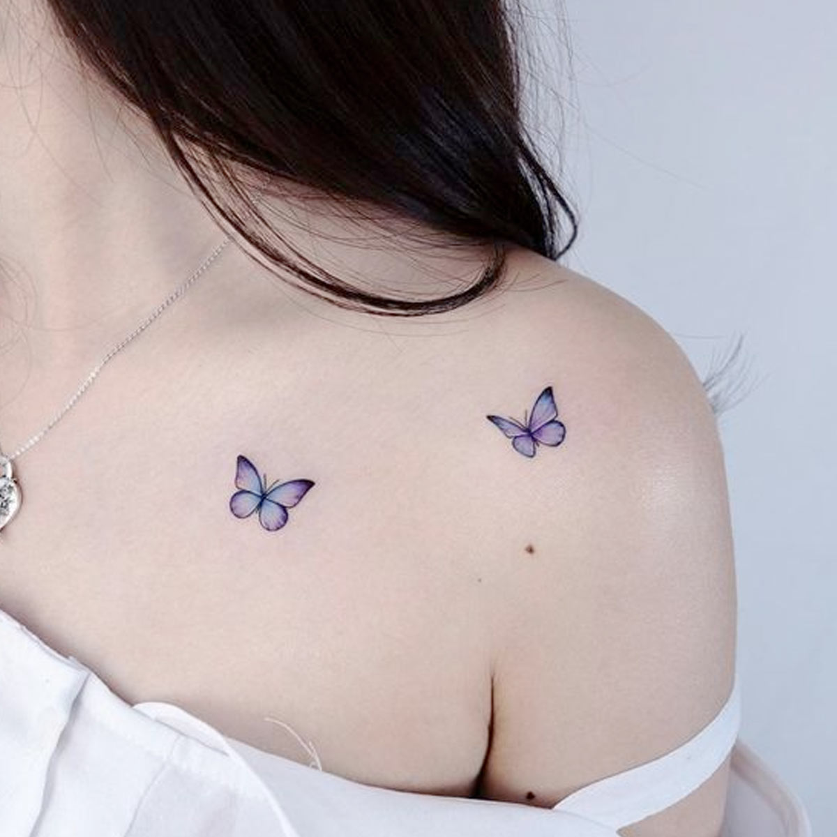Tattoo farfalla blu e azzurra
