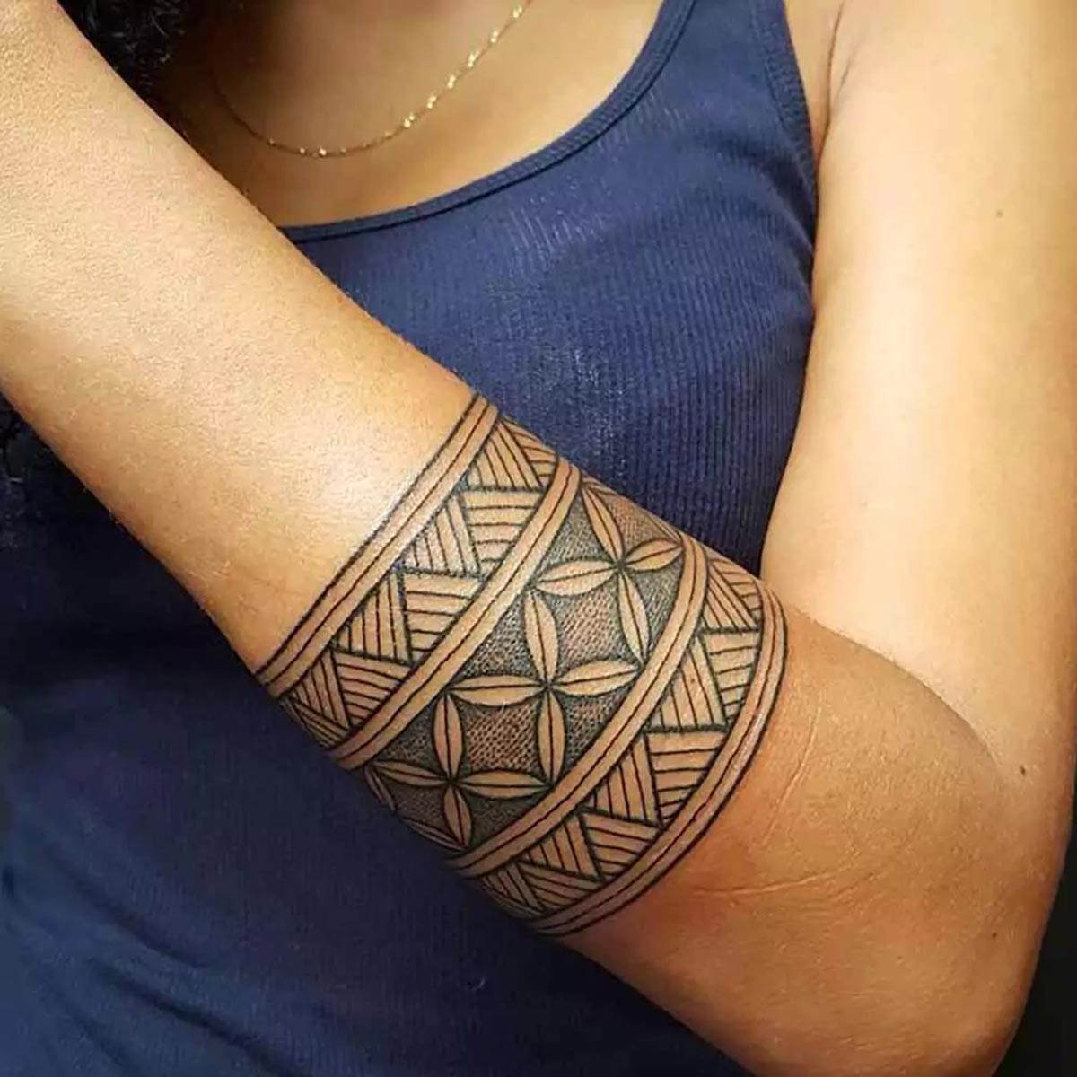Tatuaggio braccio donna